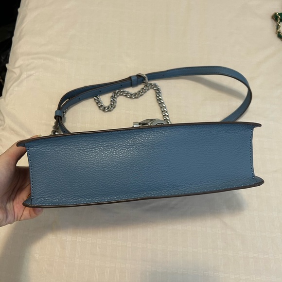 🩵DKNY Blue Leather Crossbody Bag with Chain Strap ECU - Picture 8 of 9